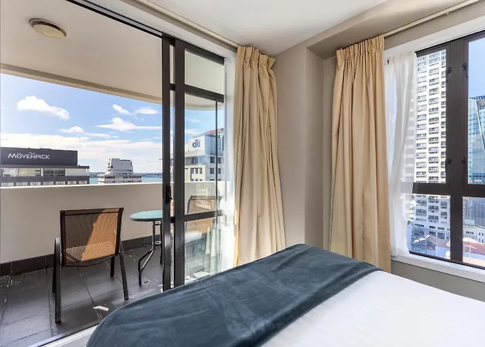 Quest On Queen Serviced Apartments