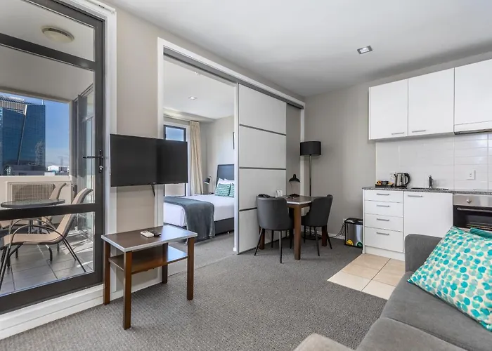 Quest On Queen Serviced Apartments